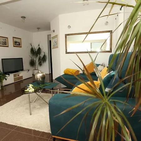Hermes Apartment