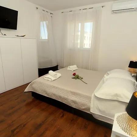 Apartment Hermes