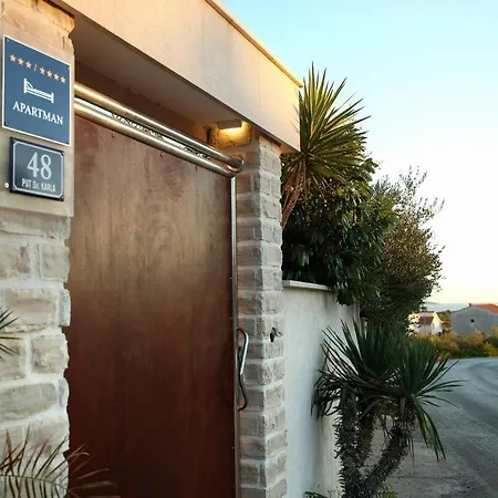 Hermes * Trogir